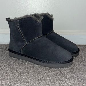 LAMO uggs, size 9 women’s, worn maybe twice